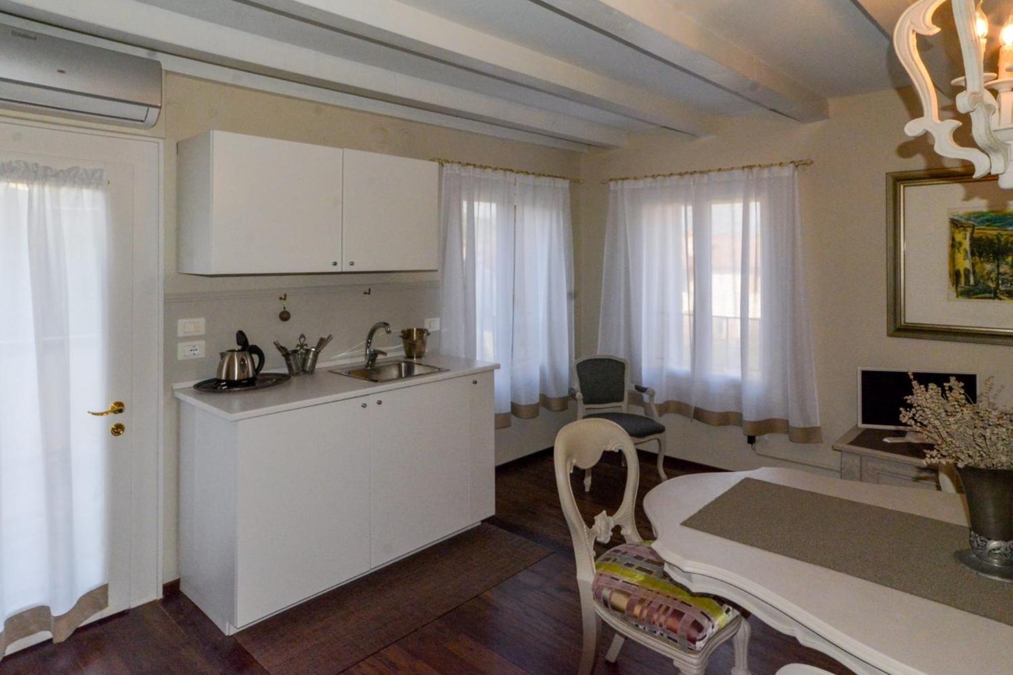I Torretti Locazione Turistica, Ristorante, Lounge Bar Asolo Exterior foto